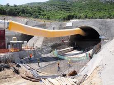 Τέσσερα μεγάλα έργα προγραμματίζει το υπουργείο Υποδομών